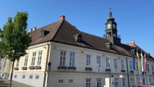 Der Segen hängt schief über dem Hollabrunner Gemeinderat.