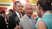 König Charles kämpfte bei Temperaturen von fast 36 Grad gegen die Gluthitze – ein Hofmitarbeiter ...