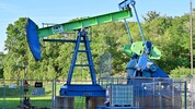 Neben ÖL (Foto) könnte im Weinviertel auch Schiefergas gefördert werden. Die Diskussion darüber ...