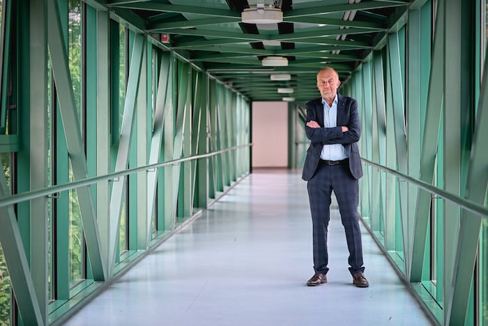 Professor Meinhard Lukas ist seit 1. Juni oberster Chef im Kepler-Universitätsklinikum.