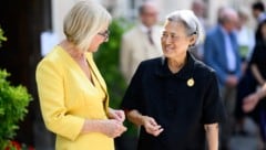 Die Landeshauptfrau beim Empfang von Prinzessin Maha Chakri Sirindhorn.  