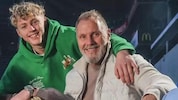 Benedict-Samuel Fink und Papa Thorsten.