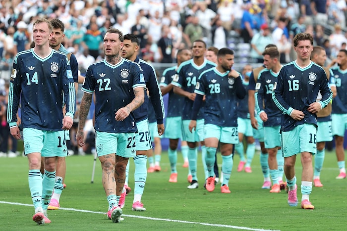 Die DFB-Elf nach dem Schlusspfiff.