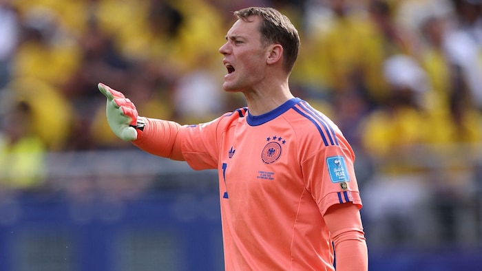 DFB-Torhüter Manuel Neuer steht nach der 1:2-Niederlage gegen Ecuador massiv in der Kritik.