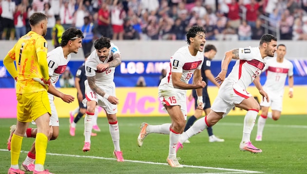 In the 98th minute, Turkey was still celebrating the victory.