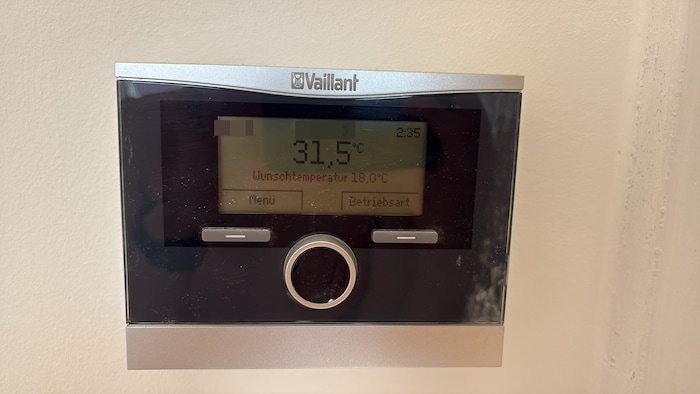 Ein „Krone“-Leser dokumentiert die unerträglichen Temperaturen in seiner Wohnung. Von 32,5 auf ...