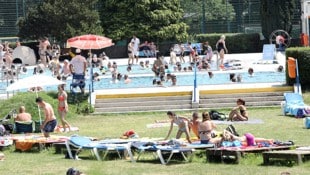 Die extreme Hitzewelle hat Österreich und Europa nach wie vor fest im Griff und treibt viele ...