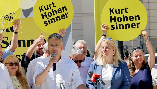 Bei brütender Hitze lud Kurt Hohensinner auf den Freiheitsplatz zum Wahlkampfabschluss.