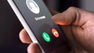 Kriminelle Netzwerke nutzen zunehmend digitale Plattformen, verschlüsselte Kommunikation und KI, ...