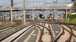 Achtung Bahnreisende: Die extremen Temperaturen stellen die heimischen Zugstrecken auf die ...