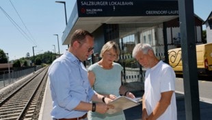 Georg Djundja unterstützt die Anrainer Andrea Nini und Nikolaus Mühlfellner