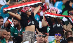 Irakische Fans im Stadion von Toronto gegen den Senegal. 
