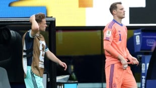 Müssen sich scharfe Kritik gefallen lassen: DFB-Kapitän Joshua Kimmich (li.) und Torhüter Manuel ...