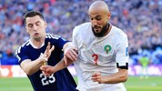 Beendet Noussair Mazraoui (r.) nach der WM die Karriere?
