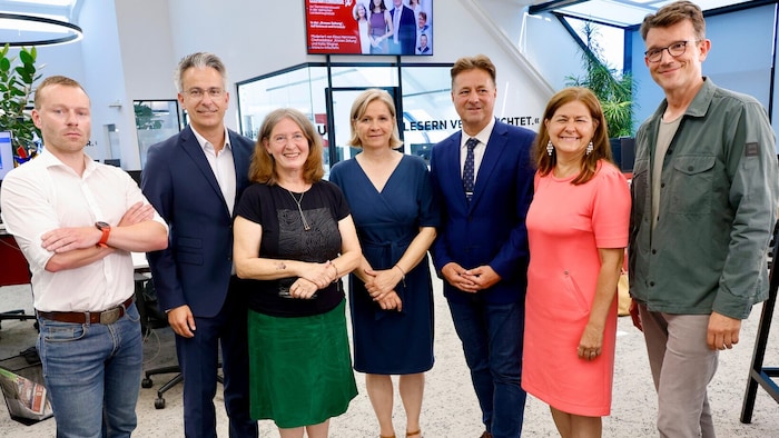 Die Spitzenkandidaten der sieben wahlwerbenden Parteien bei der „Krone“-Elefantenrunde am ...