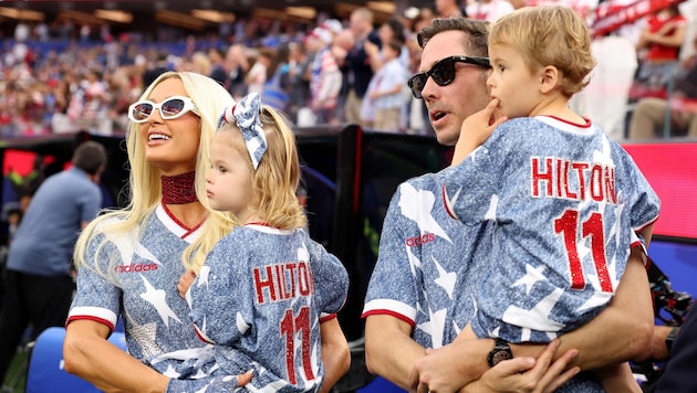 Paris Hilton war mit ihrer Familie schon in Inglewood im Stadion.