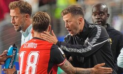 Baumgartner (re.) weiß genau, was in den Köpfen der Spieler vorgeht.