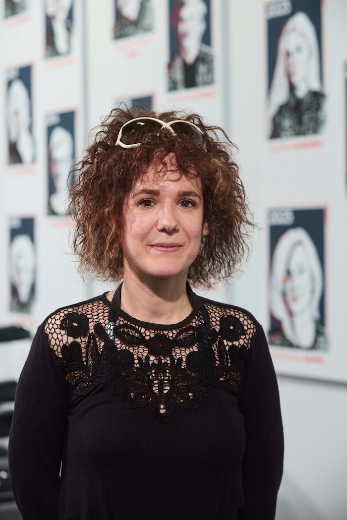 Kinga Tóth (H): Furioses im Zeichen der Arbeitsmigration.