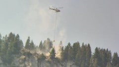 Drei Hubschrauber wurden zur Brandbekämpfung angefordert. 
