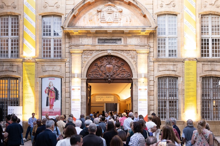 Der Eingang zum Théâtre de l‘Archevêché.