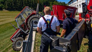 Kameraden der FF Bad Mühllacken rückten zur Bergung aus.