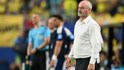 Steve Clarke hört auf.