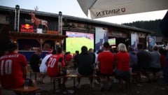 Kick schauen beim legendären Partystadl in Spielberg – leise blieb‘s da nicht.