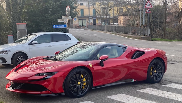 Mit einem Ferrari SF90 Stradale war der Verdächtige unterwegs (Symbolbild).