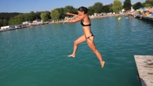 Der Sprung in den Wörthersee brachte am Wochenende Abkühlung.