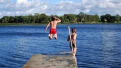 Jedes Kind sollte die Möglichkeit haben, schwimmen zu lernen.