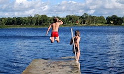 Jedes Kind sollte die Möglichkeit haben, schwimmen zu lernen.