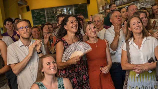 Jubel gab es bei den Grünen erst bei der zweiten Hochrechnung