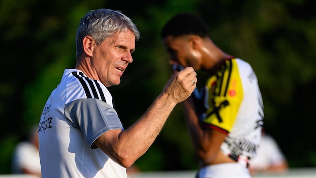 „Zum Glück ist nichts passiert“, sagte LASK-Trainer Kühbauer nach dem Hitze-Test.