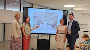 Barbara Graber, Sandra Janser, Isabella Penz  und Peter Reichmann mit dem Bildungscampuses, der ...