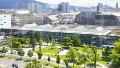 Der Bahnhofsvorplatz steht nach der Flaschenattacke erneut im Mittelpunkt der ...