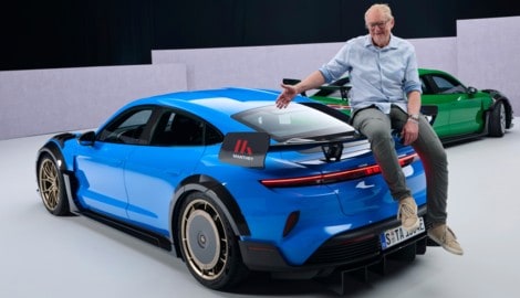 Der Manthey-Flügel ist verstellbar. In Track-Stellung verdeckt er die dritte Bremsleuchte und ...