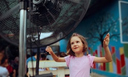 Die hohen Temperaturen machen Klassenzimmer zu Saunas.