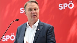 Miese Umfragewerte und interne Quertreiber: Vizekanzler Andreas Babler (SPÖ) steuert politisch ...