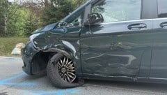 Beide Fahrzeuge wurden schwer beschädigt.