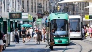 Wer in Graz mit der Bim von A nach B will, zahlt künftig 3,30 Euro für die Stundenkarte zum ...