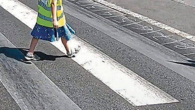 Kinder fühlen sich am Zebrastreifen sicher – oft trügerisch.