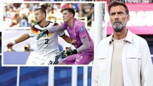 Jürgen Klopp (re.) konnte beim besten Willen kein Foul von Waldemar Anton (kleines Bild links) ...