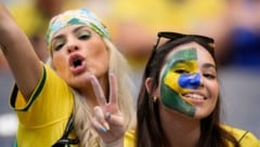 Fans aus aller Welt verhelfen Dating-Plattformen zu steigenden Zahlen.