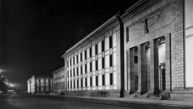 Die Neue Reichskanzlei in der Voßstraße in Berlin-Mitte – der darunterliegende Bunker soll nun ...