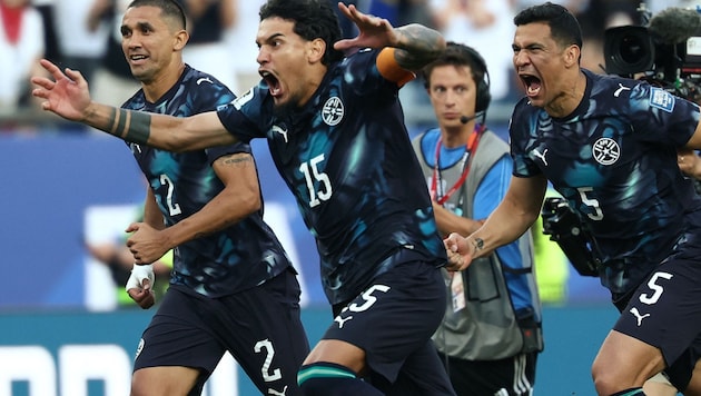 Unfassbarer Jubel nach der Sensation gegen Deutschland – Paraguay steht Kopf!