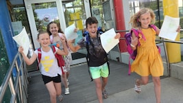 Für viele Schülerinnen und Schüler ist die Zeugnisverteilung ein Grund zur Freude. Doch wenn es ...