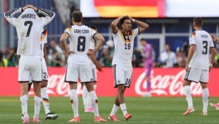 Die deutschen Spieler konnten die Niederlage gegen Paraguay nicht fassen. 