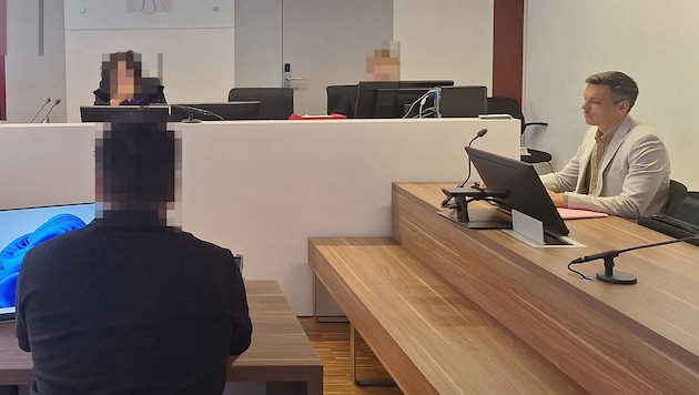 Anwalt Florian Astl vertritt die Interessen des Angeklagten.