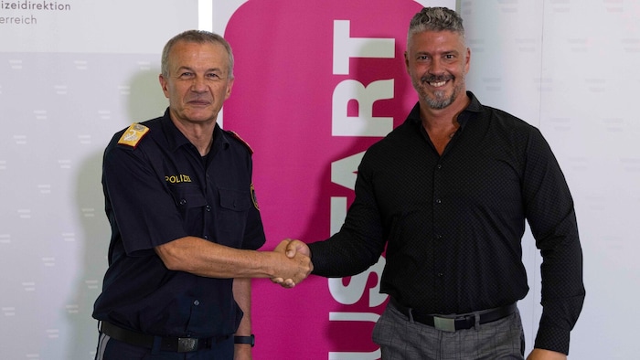 Starke Partner bei der Gewaltprävention: Landespolizeidirektor Franz Popp (li.) und Alexander ...