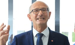 Tirols Landeshauptmann Anton Mattle zieht Bilanz.
